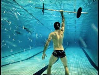 swimming : people are awesome underwater