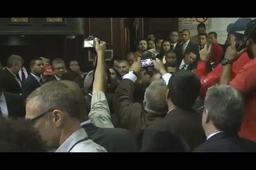 Así fue la salida de la bancada oficialista de la Asamblea Nacional