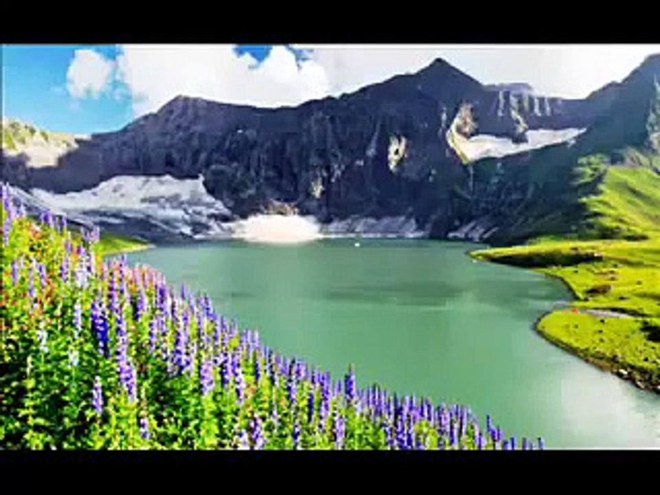 Molana Tariq Jameel - Molana Tariq Jameel Bayaan on New Year 2016