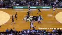 Zach LaVine Hammers Home a Huge Alley-Oop