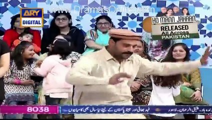 Funny dance of Pathan make him win the bike in Jeeto Pakistan