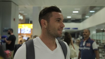 Mena desembarca em São Paulo para assinar e se apresentar ao Tricolor