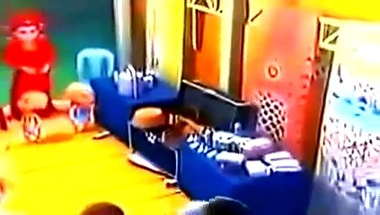 Upin Ipin el fantasma _ شبح _ the ghost _ bulan hantu(1)