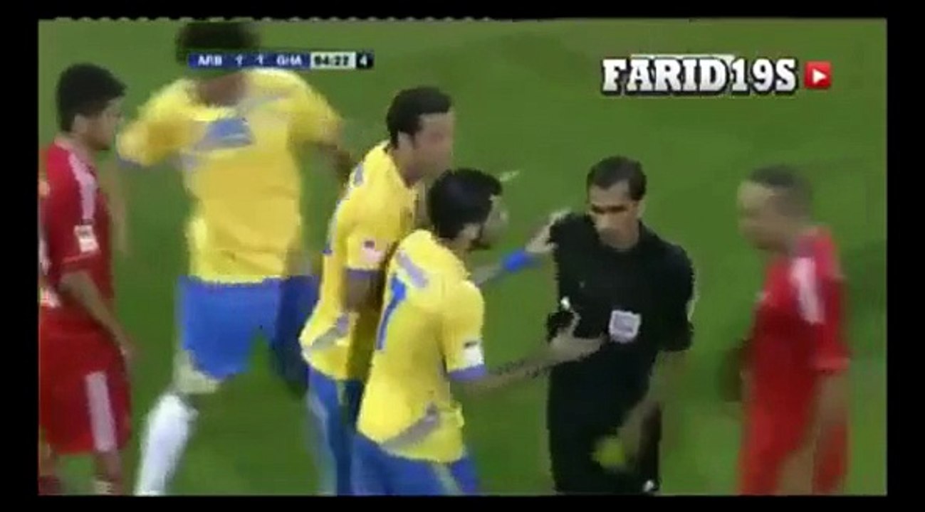 Lucha feroz en el fútbol