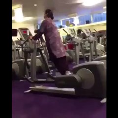 Njjiiirr Video Lucu Nenek Jaman Kompeni Latihan Fitness l Funny Video Granny Hot Fitness Exercise
