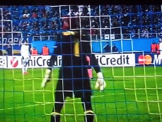 Гол Милевского в матче Динамо-Барселона