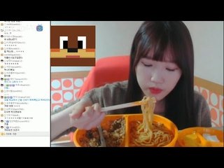 목소리잃은 서넹의 진짜 먹기만하는 볶짬면 먹방 [양띵TV서넹]