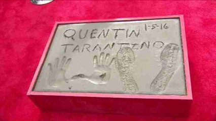 Tarantino deja su huella en el Teatro Chino de Hollywood