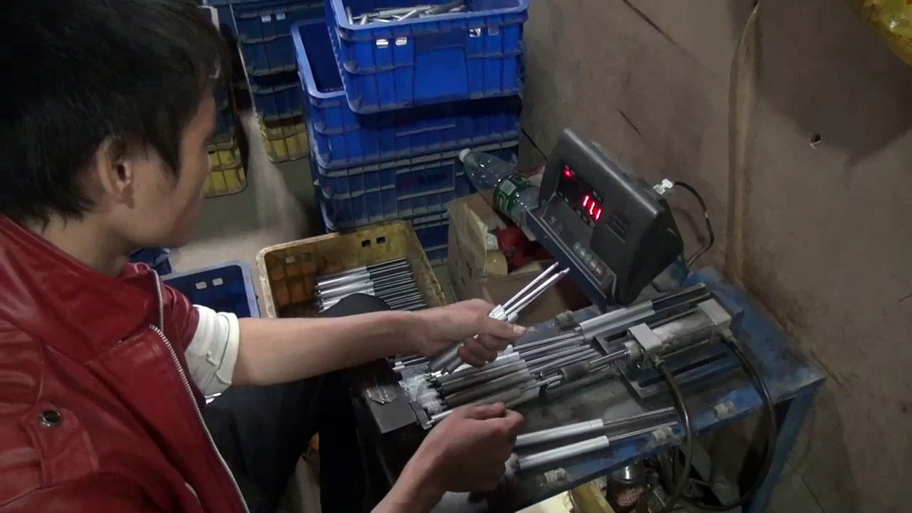 Herrajes para Muebles de Cocina & Herrajes para Cocinas Integrales - China: Pistones de Aire Eco / Production 8