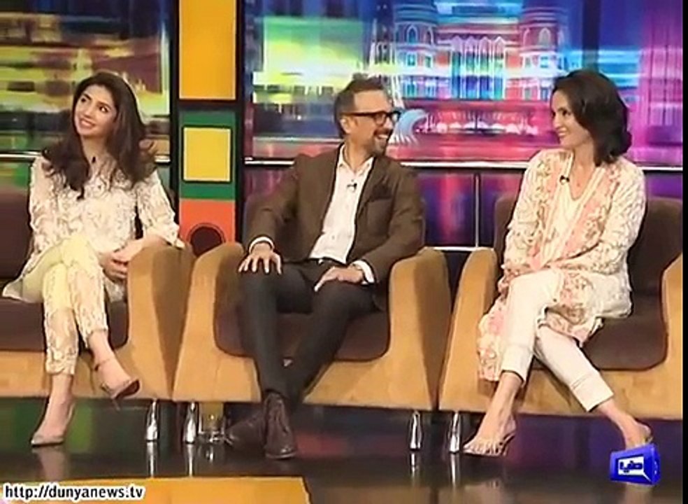 Mahira Khan gone crazy as Jogi Baba comes in Mazaaq Raat-Duniya News Tv Show - Dailymotion