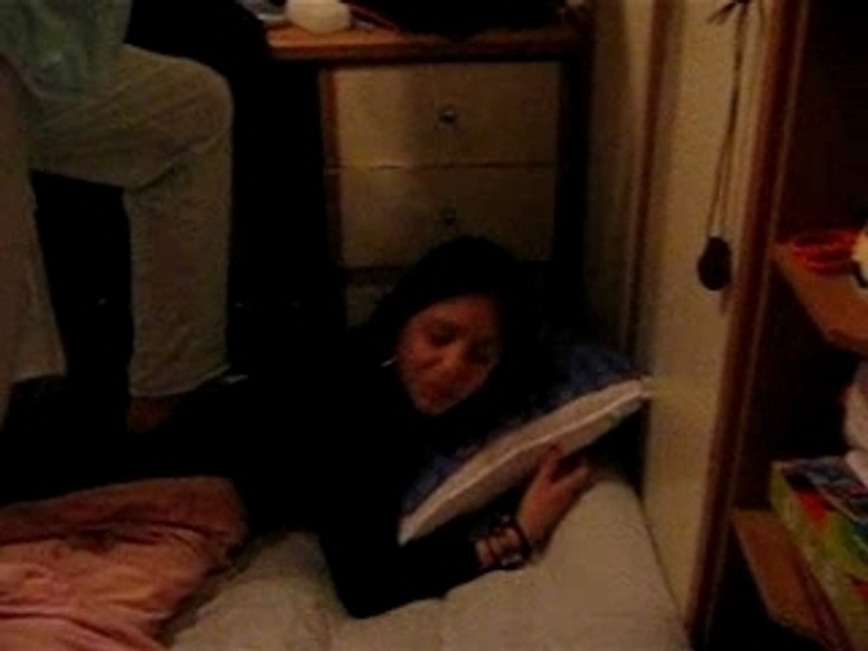 Massage ek d pied ! ouïeee!