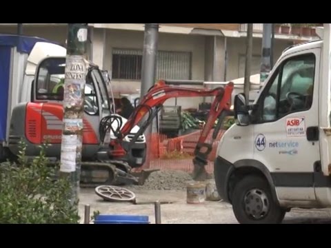 Video Napoli - Colli Aminei, ancora disagi per il palazzo in dissesto (05.01.16)