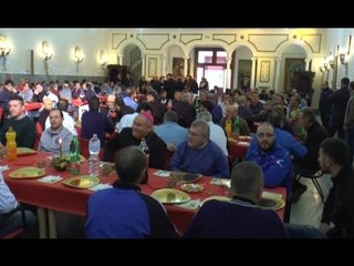 Napoli - Pranzo al carcere di Poggioreale della Comunità S.Egidio (22.12.15)