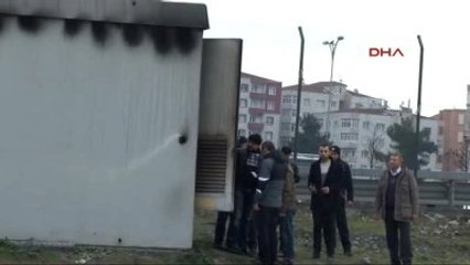 Metrobüs Turnikesinde Patlama : 1 Yaralı
