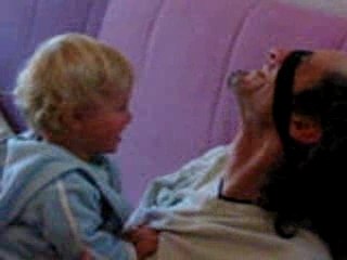 Ecroulé de rire avec papa