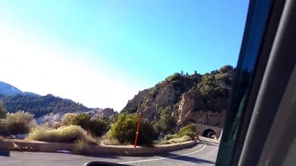 Qui fait le malin tombe dans le ravin (en Subaru)