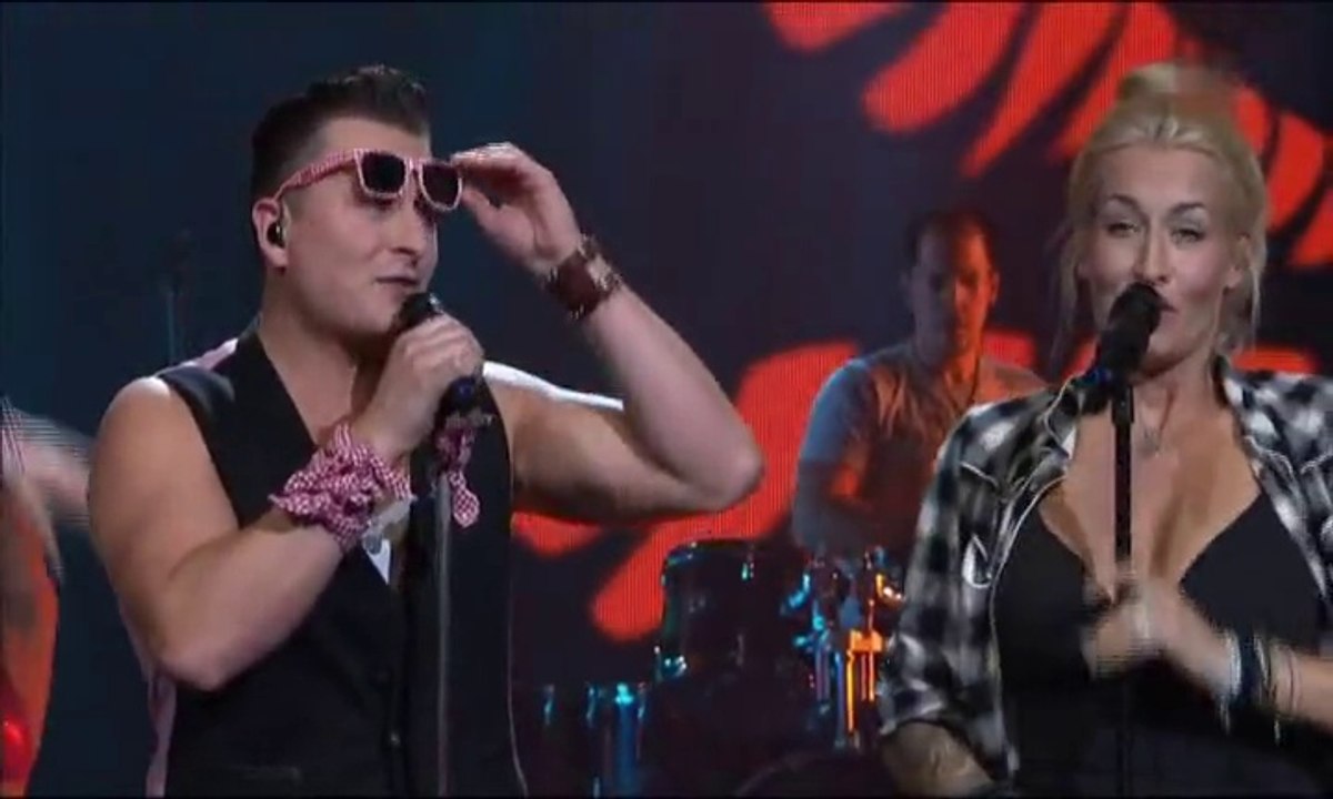 Andreas gabalier & sarah connor - zuckerpuppen 2014