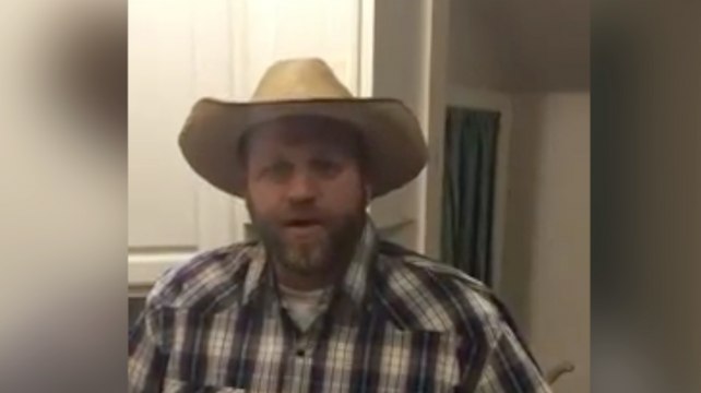 Bundy summons militia to Oregon in Facebook video