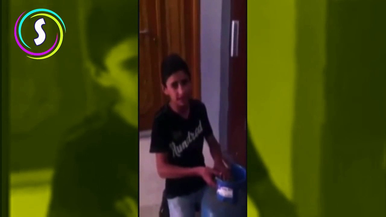 عامل الغاز يبهر السكان بصوته الرائع في القرآن الكريم