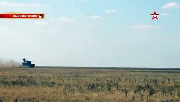 Редкие кадры: ЗРК «Тор-М2У» стреляет ракетой в движении