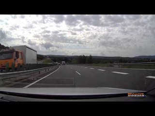 ДТП с танком на дороге  Танк перевернулся на автодороге