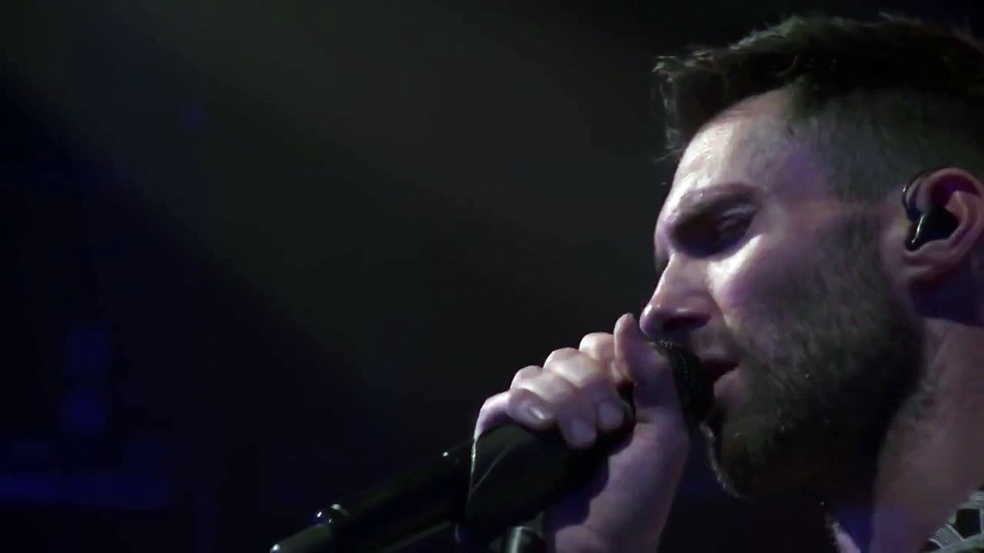 Maroon 5 full concert 2015_24