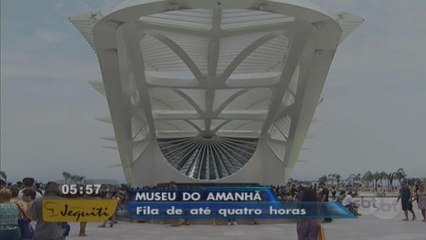 Visitantes enfrentam quatro horas de fila para entrar no Museu do Amanhã