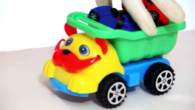 Childrens Videos: Car Clown Kissing & Counting a Color Car Convoy! (Cartoons for kids)