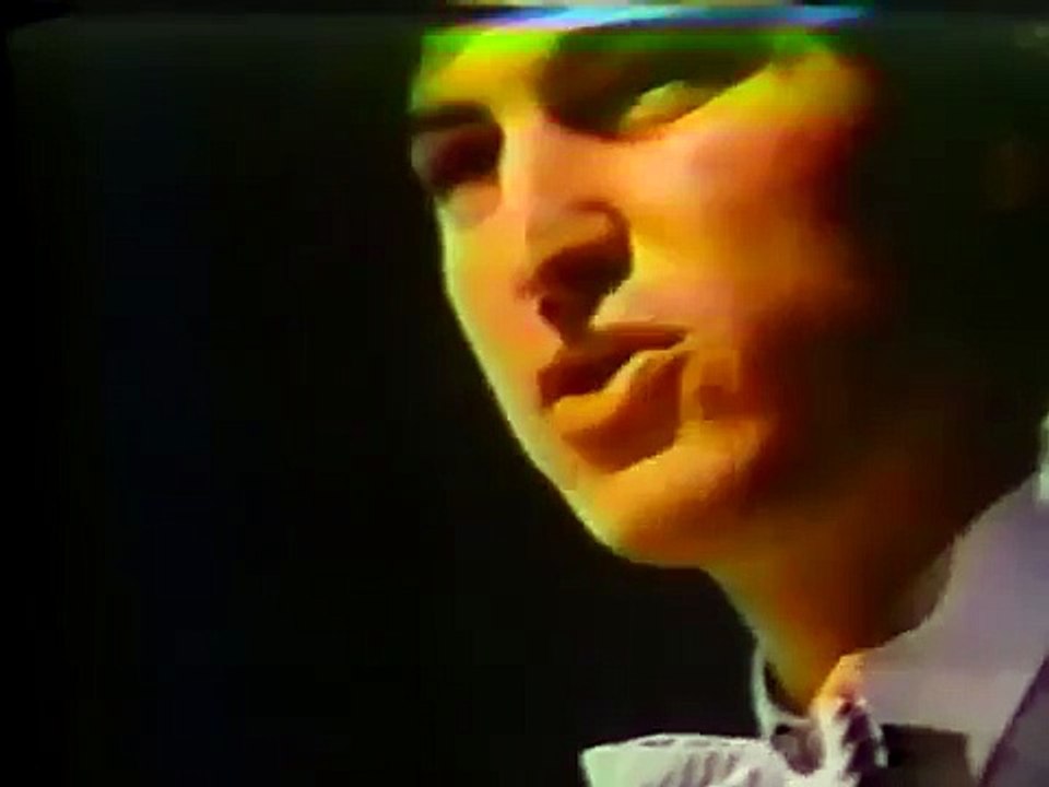 Apple Macintosh Office ad featuring Steve Jobs - The beginning (1985)