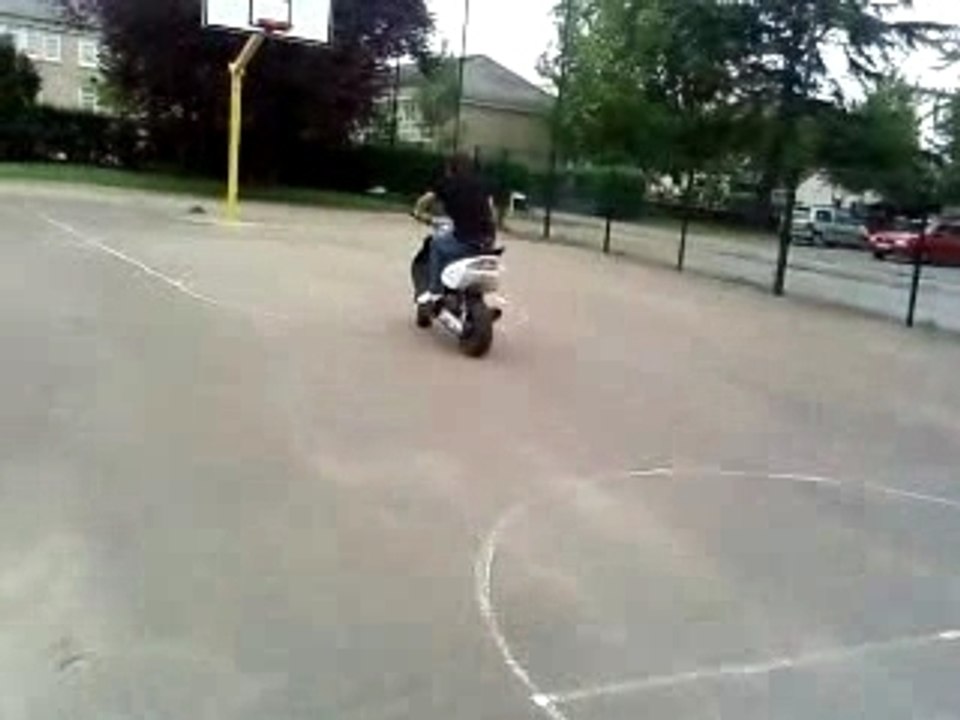 Petit Willing en Scooter