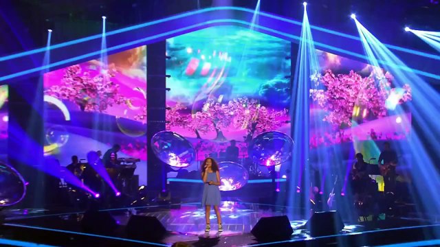 Feeling Good - Michael Bublé (Zoë) | The Voice Kids 2015 | Halbfinale | SAT.1