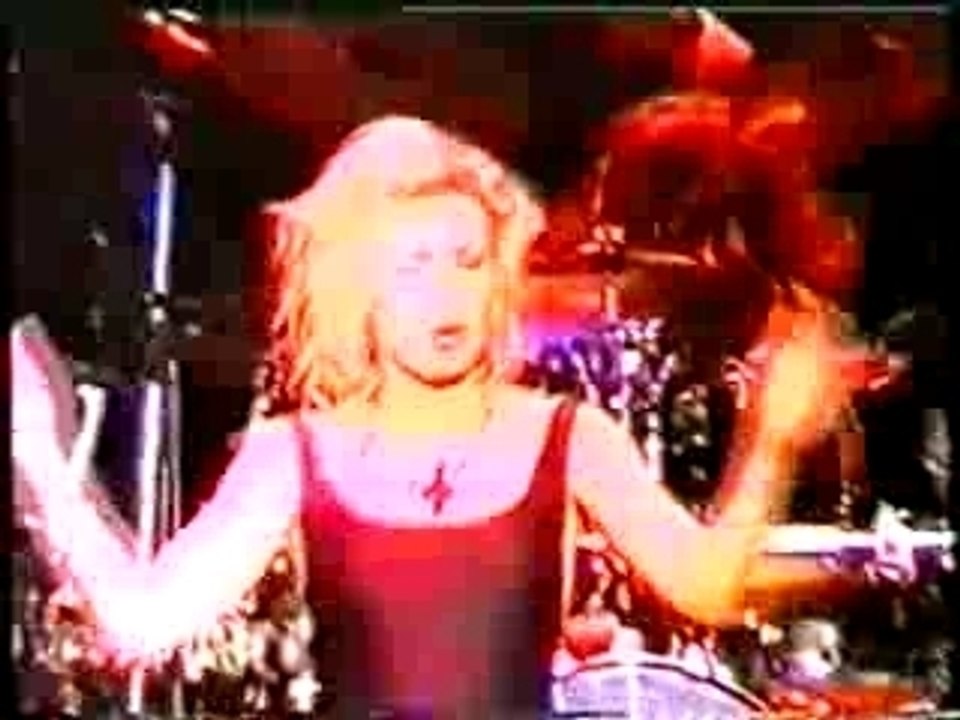 Kim - Wilde - Real Wild Child (Live at la Cigale)