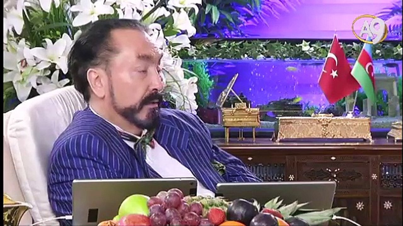 Dünya derin devleti deccaliyetin beyni olan İngiliz derin devleti tarafından yönetilmektedir.