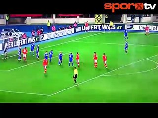 Avusturyalı yıldızdan rabona ortası!