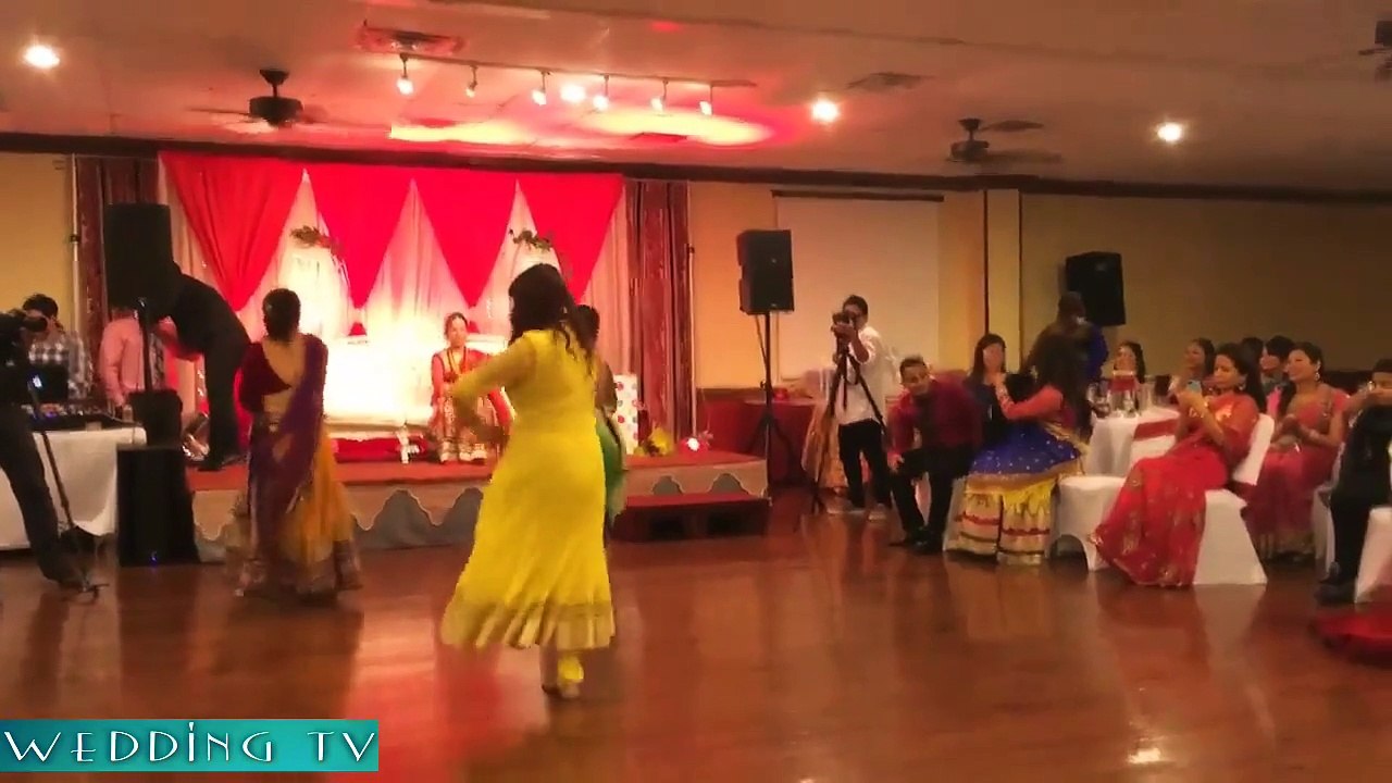 Wedding Dance by Aunties on Larke O Re Larke - 2016 HD ✔