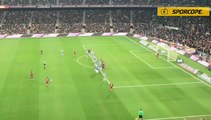 Messi frikikten inanılmaz attı!