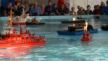 FIRE & EXPLOSION ON THE WATER MANY RC SCALE MODEL SHIPS COME TO RESCUE / Faszination Model