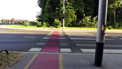 Stanje infrastrukture - Mije Haleuša, Zagreb (2015-06-05)