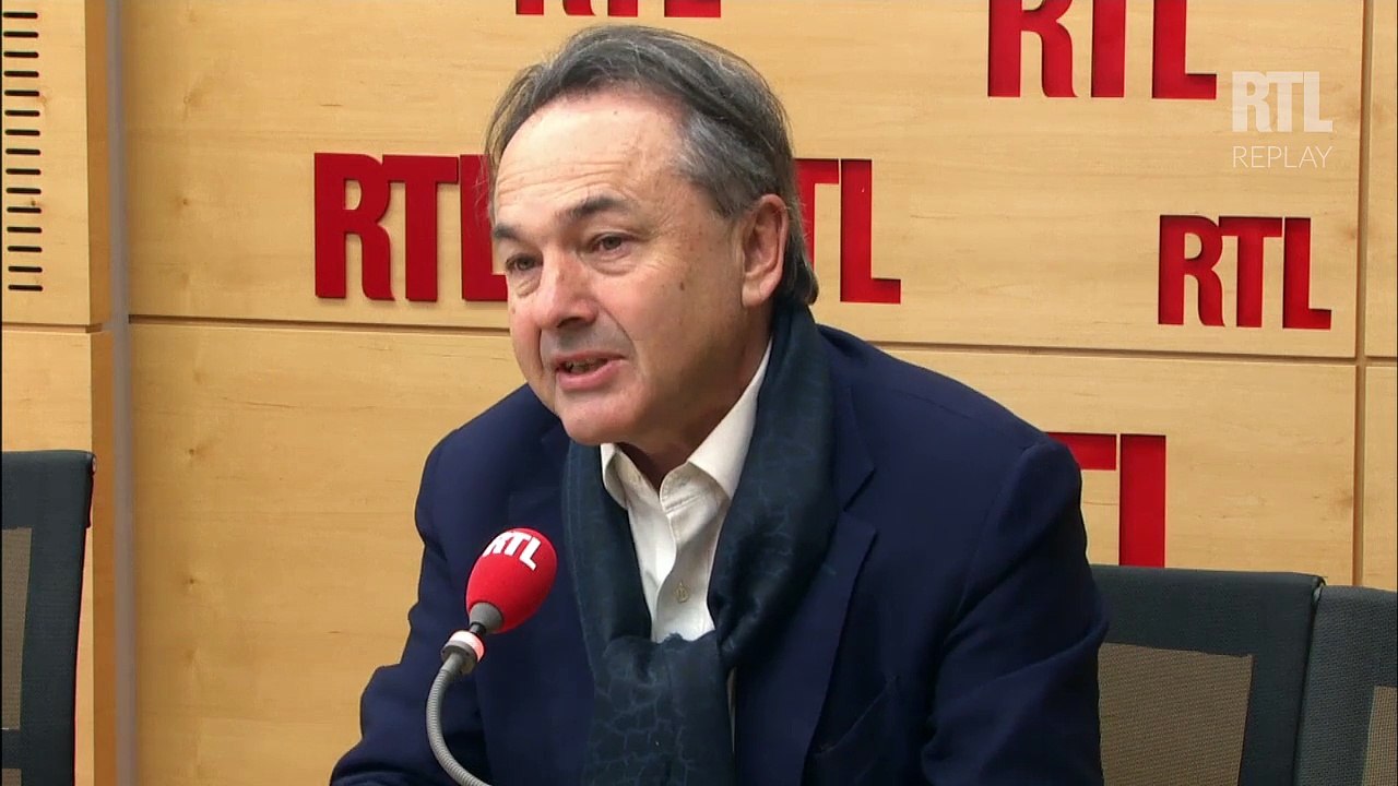 "En prison", les islamistes radicaux "ont trouvé un champ de recrutement extraordinaire", explique Gilles Kepel