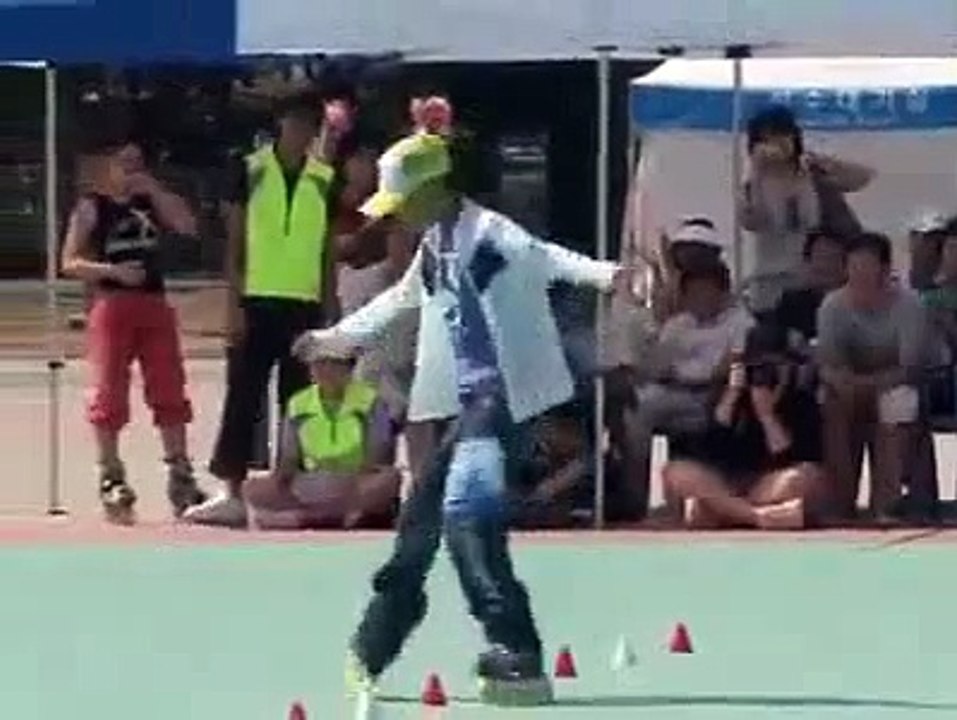 Korean Girl With Slalom Skills - Arts _ Talent Videos