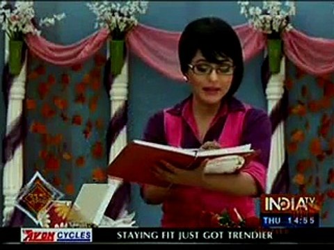 Swara ke Real Birthday Par Sanskar ne Diya Uuse Surprise Gift 7th January 2016 Swaragini