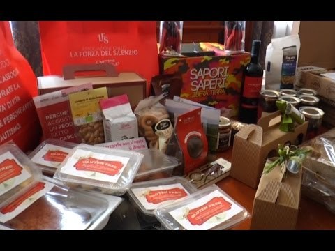 La Campania fa un pacco alla camorra (17.12.15)