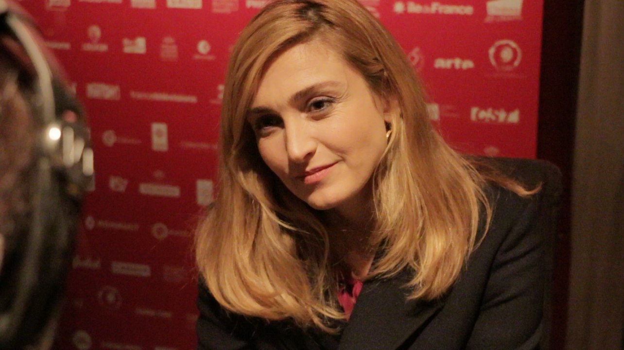 Julie Gayet : fée du festival "Paris Courts Devant"