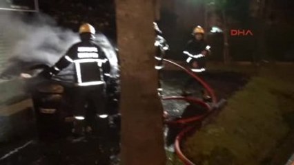 Oto Galeriye Molotof Kokteyli Attılar