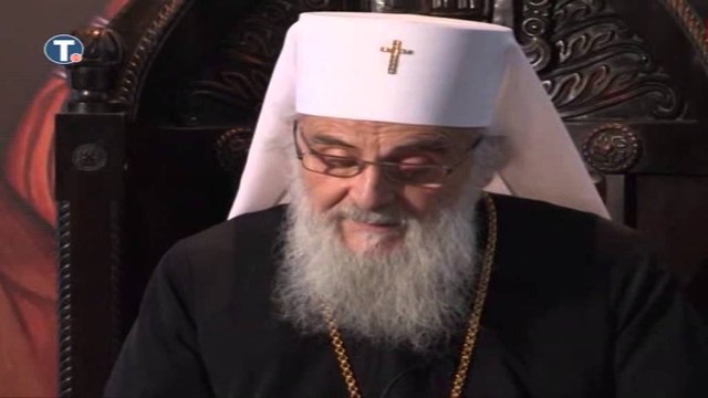 PATRIARKU I LARTE IRINEJ U BEN THIRRJE SERBEVE TE MOS LARGOHEN NGA KOSOVA LAJM