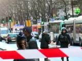 Un an après Charlie, un homme abattu devant un commissariat à Paris (2)