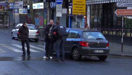 Un assaillant invoquant Allah abattu devant un commissariat à Paris