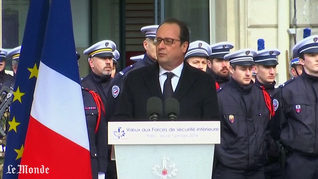 Hollande aux forces de l'ordre : "Jamais votre fonction n'a été plus nécessaire"