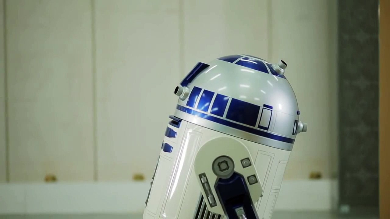 R2 D2 MOVING REFRIGERATOR for your drinks and disco
