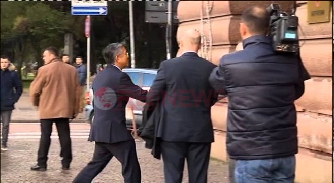 Në kryesinë e Kuvendit, Doland Lu takon Metën- Ora News- Lajmi i fundit-